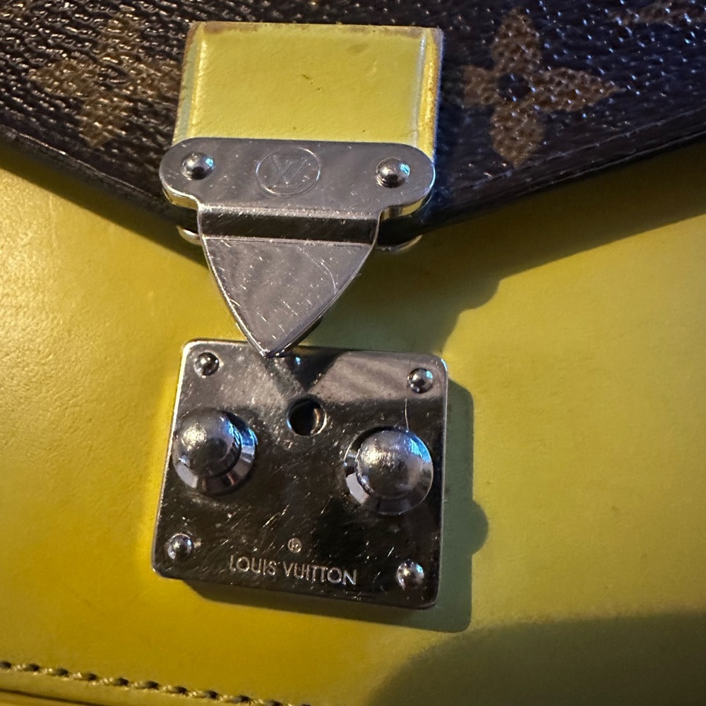 Louis Vuitton Monogram Yellow and Brown Clutch - Picture 2 of 14